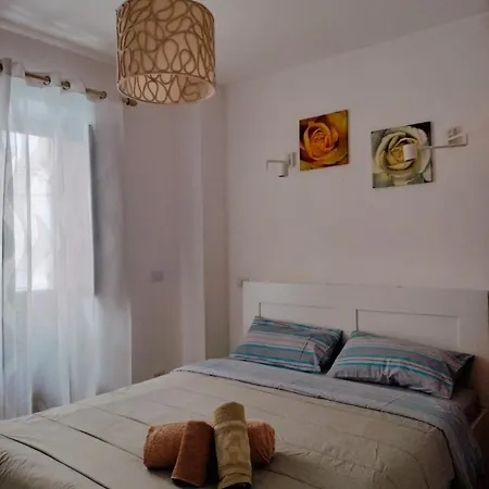 Apartment Madonnina House In Pieno Centro